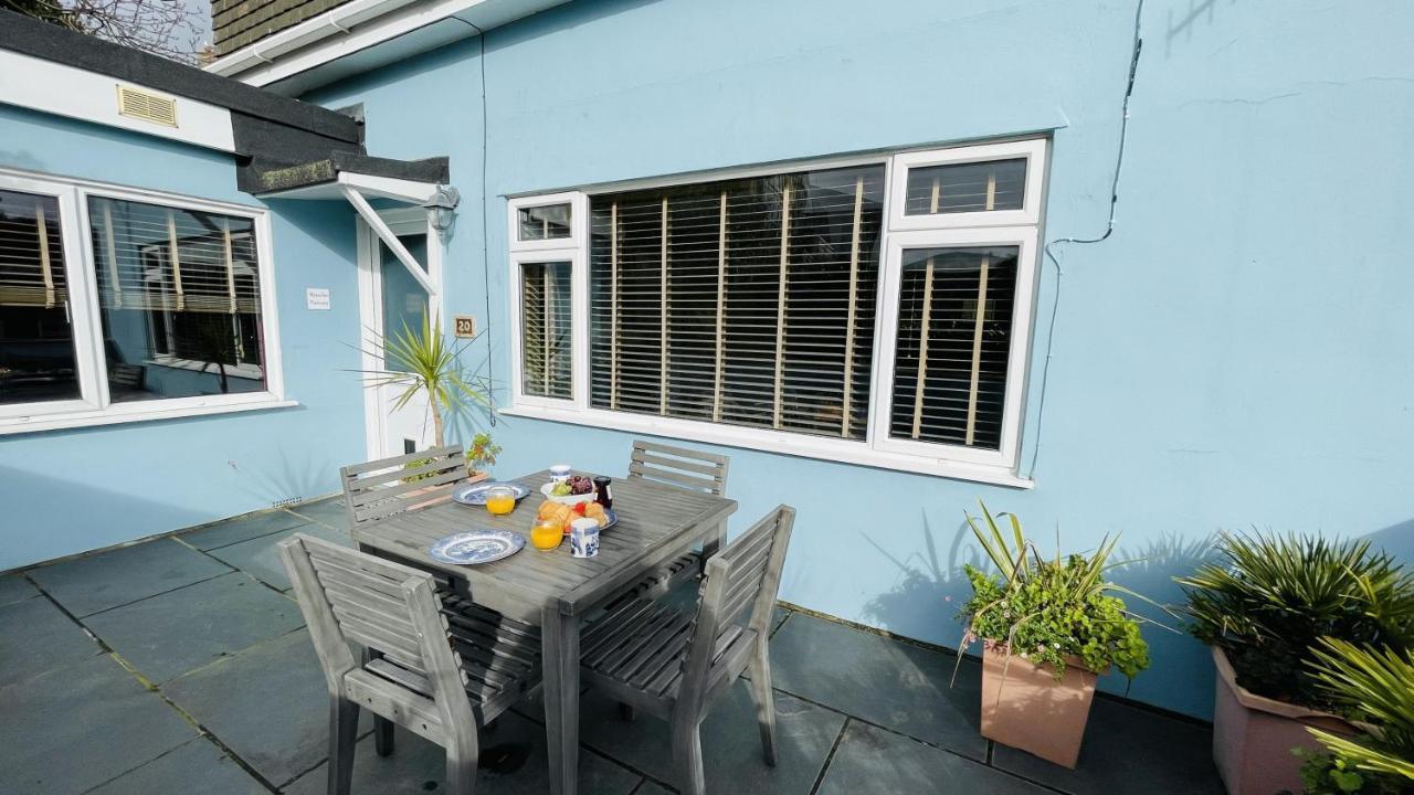 Number 20 - Central, Classic Style, Private And Parking Dartmouth Exteriér fotografie